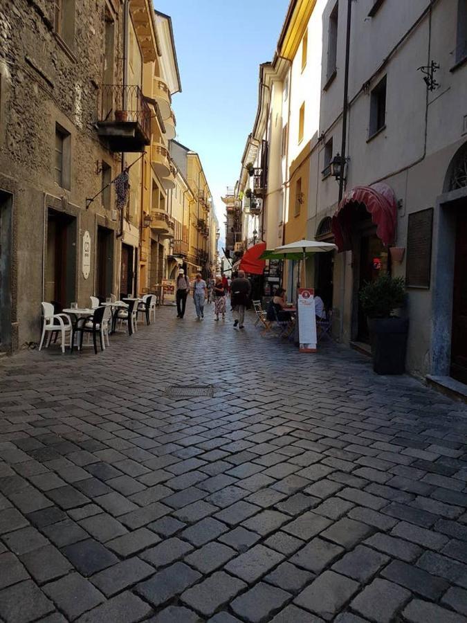 Aosta Con Vista - Appartamento In Centro Exteriör bild